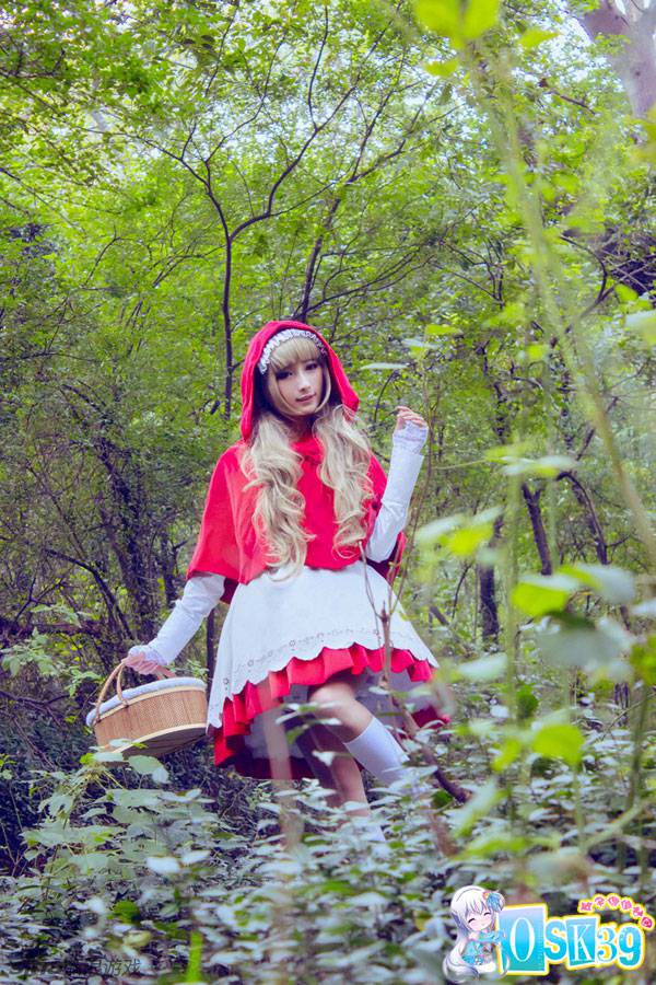 lol安妮小红帽cos唯美图片