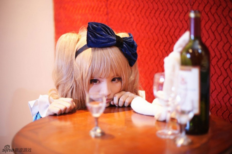 童颜萝莉妹子变身爱丽丝cos图片