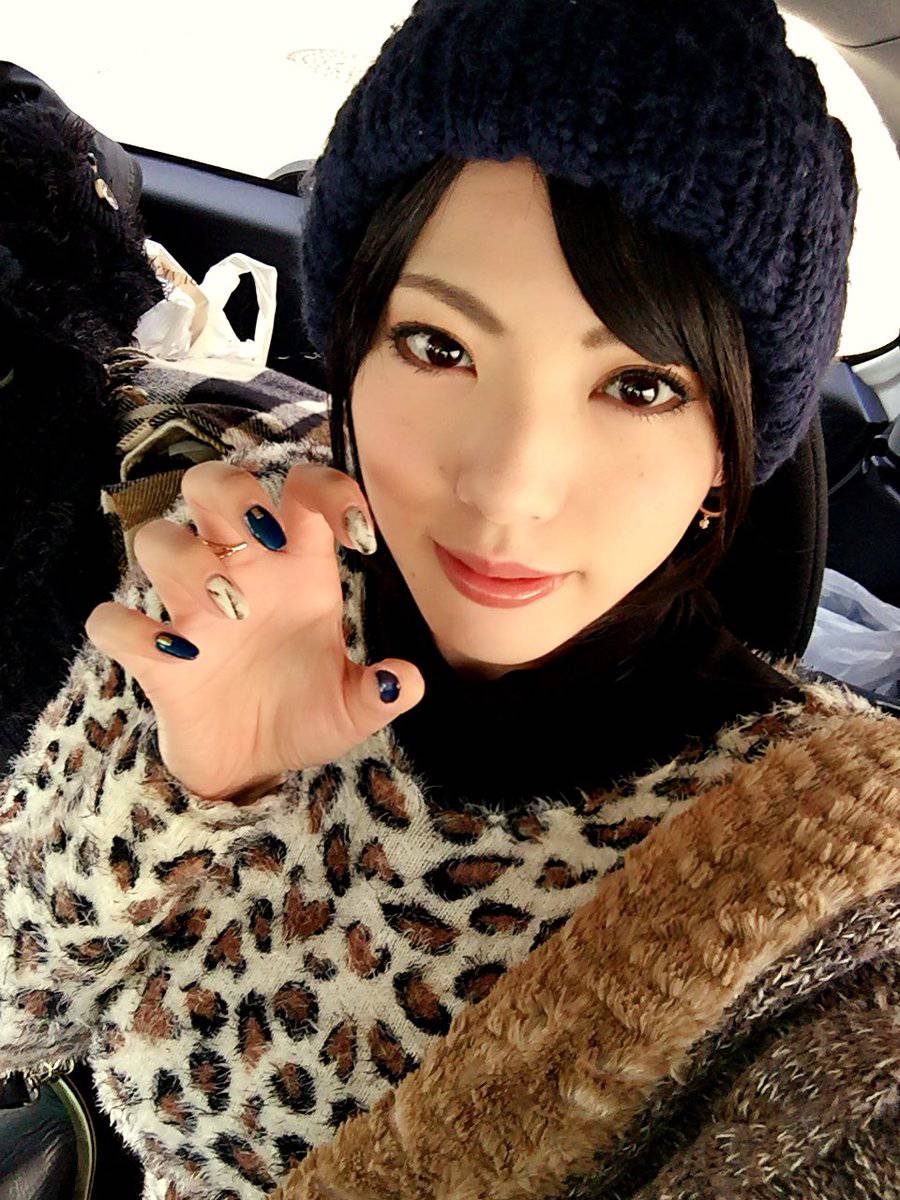 日本人气Coser砂月馨性感图集