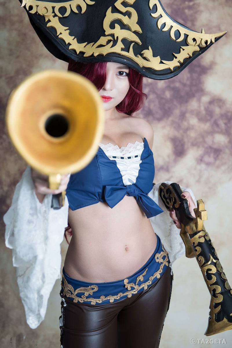 英雄联盟女枪cos图片性感爆棚