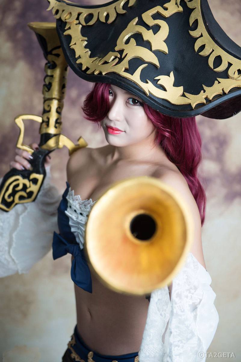 英雄联盟女枪cos图片性感爆棚