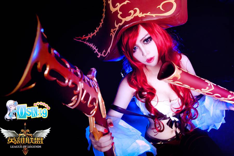 黑帮狂花厄运小姐cos图片美艳动人