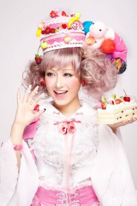 大眼萝莉cos妆唯美高清写真