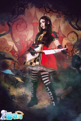 爱丽丝伪娘cos图片妖媚十足