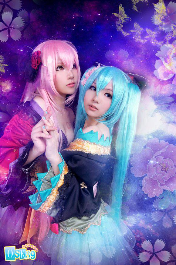 日本萝莉性感coser美腿诱惑照