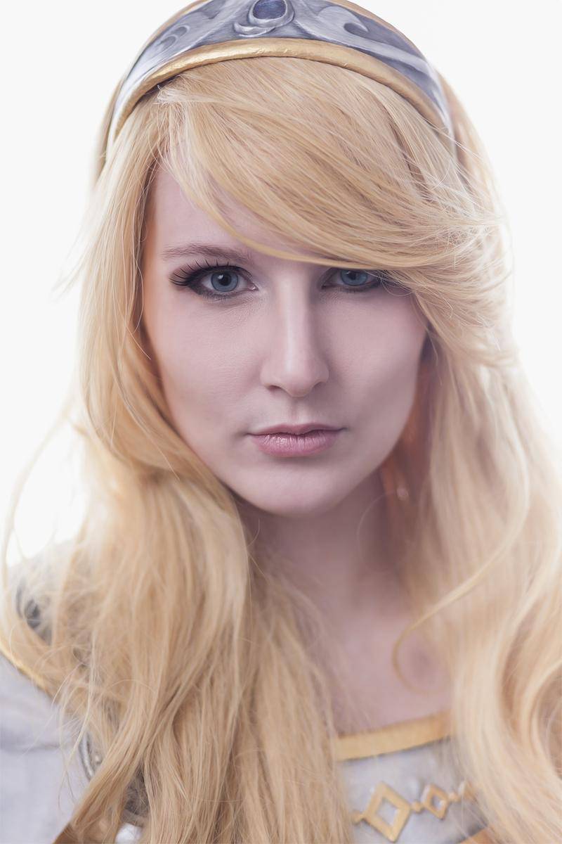 lolcoser拉克丝图片霸气十足