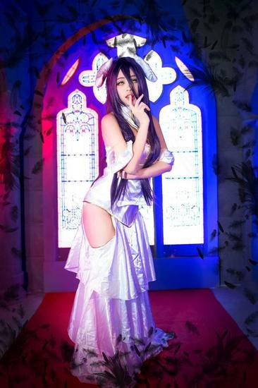 雅儿贝德cosplay大秀性感凹凸身材
