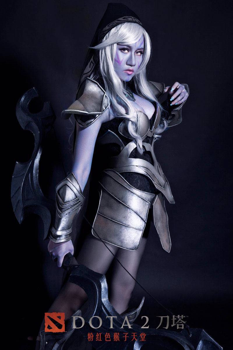 神级性感cosplay秀傲人身材博眼球