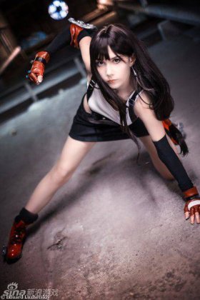 最终幻想蒂法cosplay图片酷帅十足