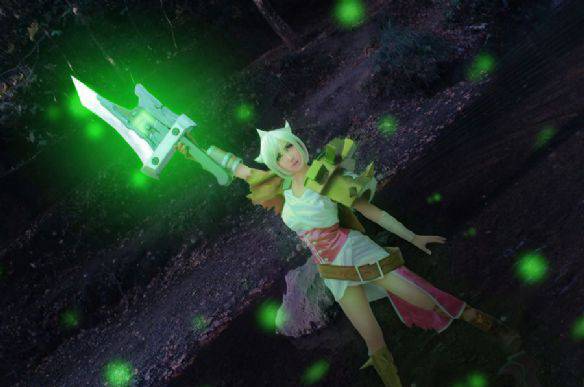 性感霸气的英雄联盟女英雄cos图集