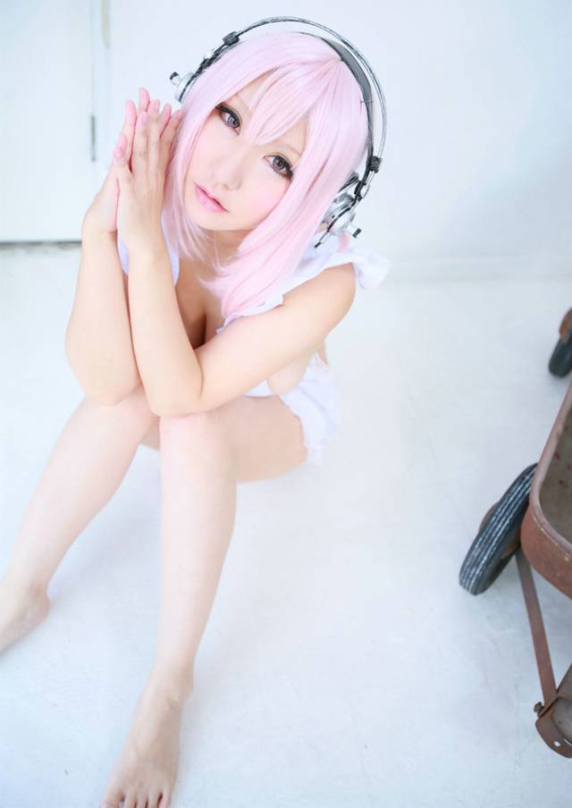 美女性感cos福利图片