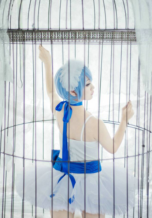 动漫cos图片美女短发性感迷人