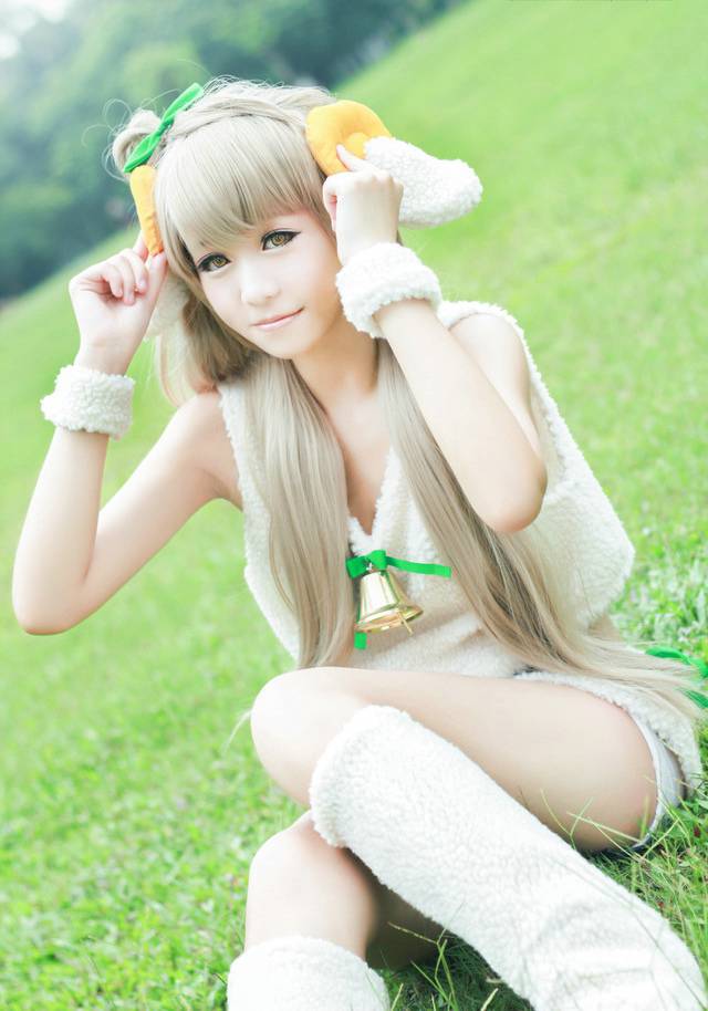 可爱的少女cosplay图片