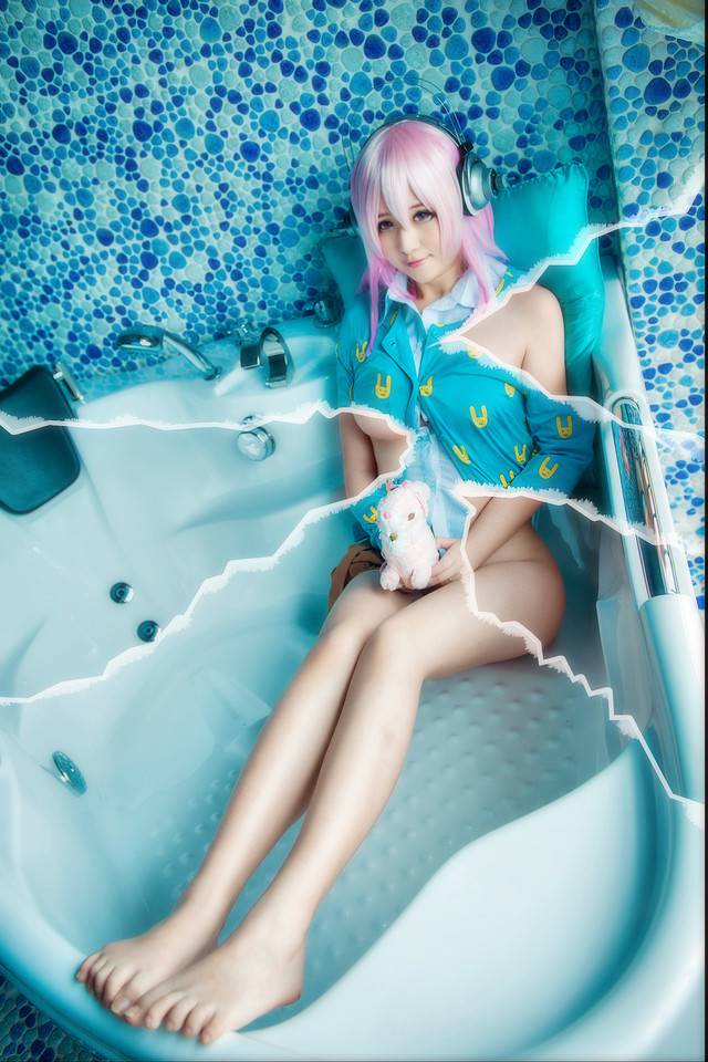 另类下限少女cos福利图