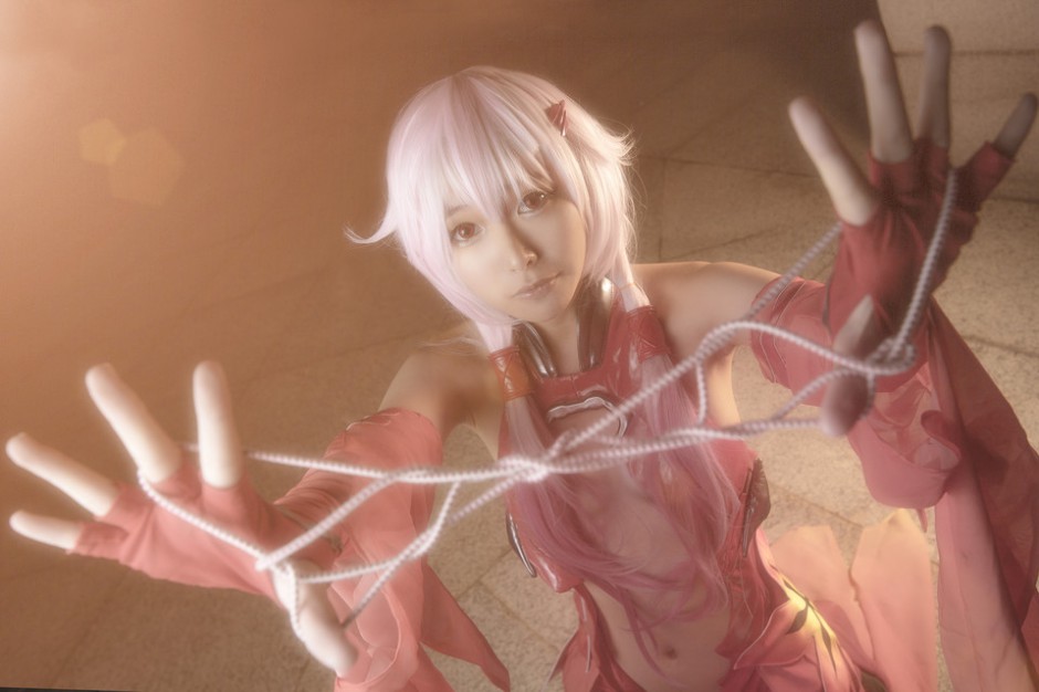 粉毛妹性感cos图片