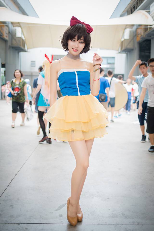 漫展萌妹子cos图