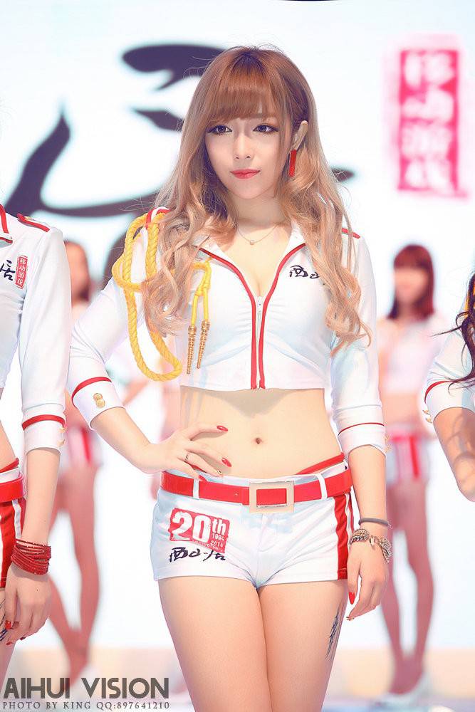 最新美女cos图集推荐