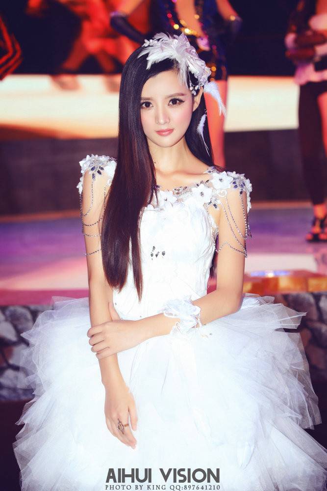 最新美女cos图集推荐