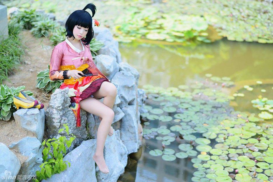 清纯动人的cosplay萝莉福利图片