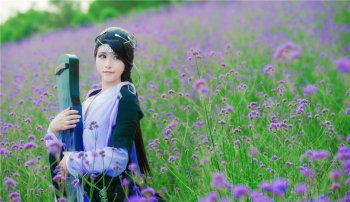 美丽花海里的古风意境cos图片