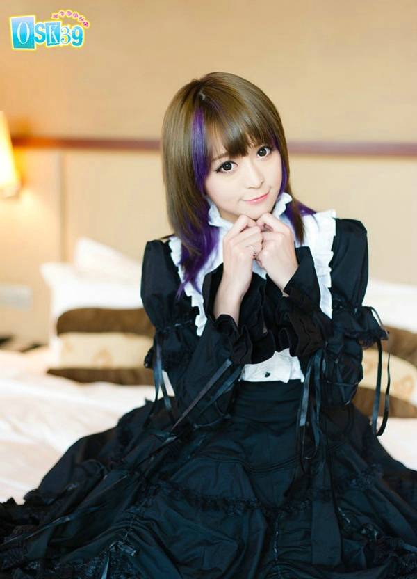 萌萌哒的女仆cos图片