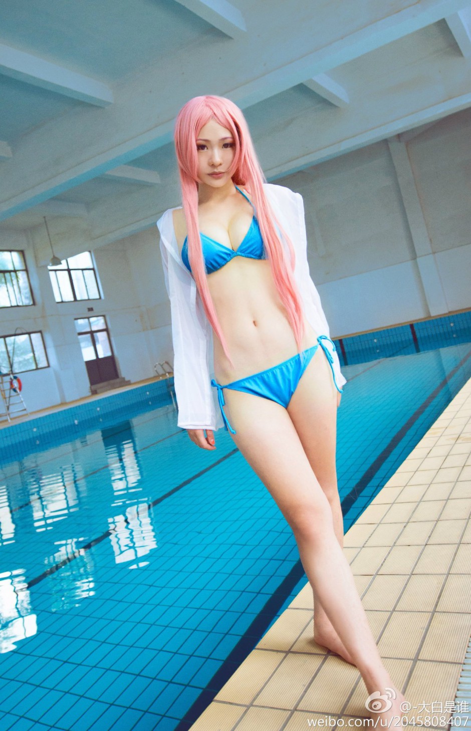 美女cosplay诱惑比基尼图片