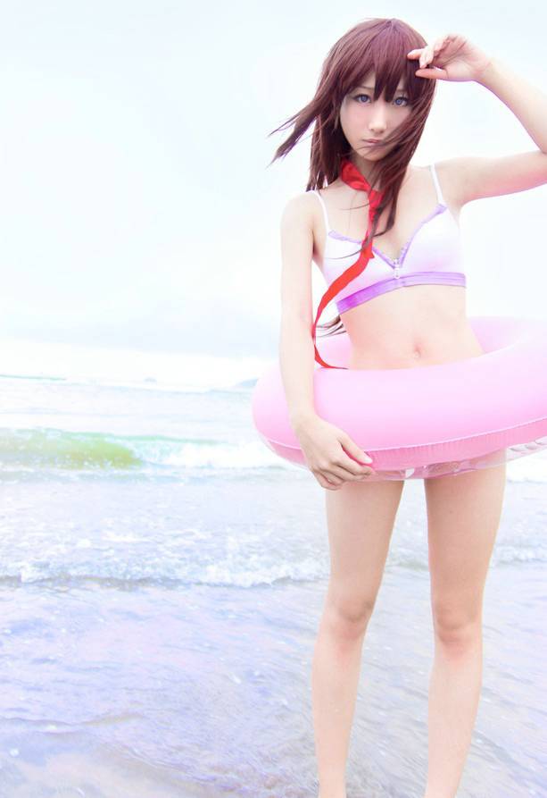海边美少女比基尼内衣coser图