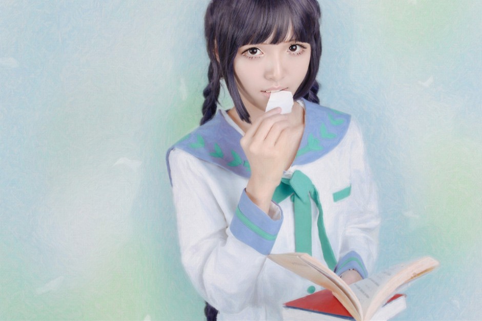 日本美少女cos图片 书生气十足