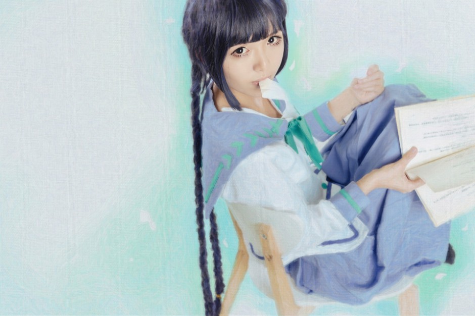 日本美少女cos图片 书生气十足