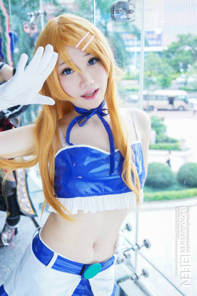 日本美少女cos图片闪闪动人