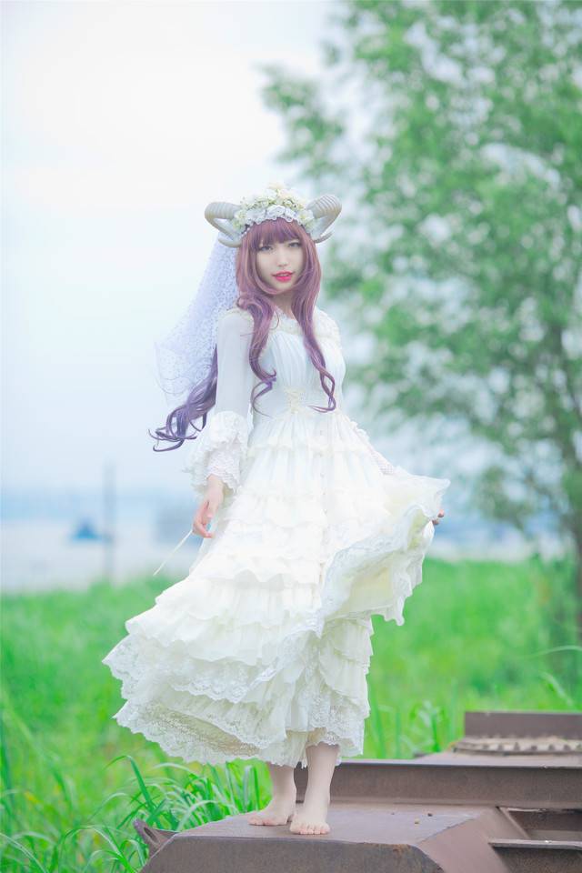 户外唯美cos图片古装女