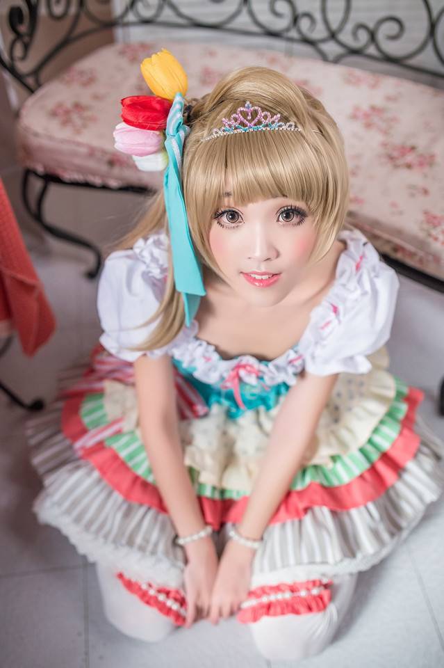 闺房里的cosplay公主图片欣赏