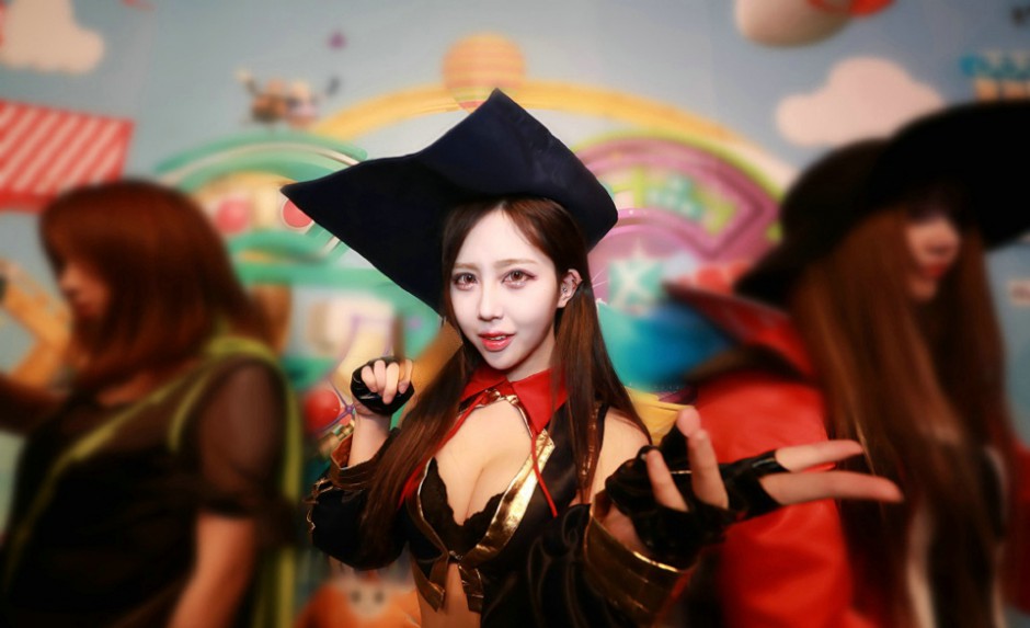 黑暗萝莉性感cos图片欣赏