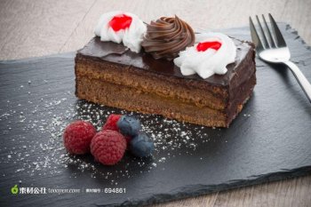 深色朱古力蛋糕