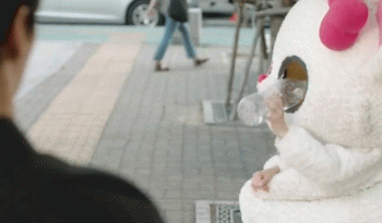 人偶娃娃搞笑的动态图片