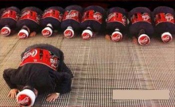 国外爆笑恶搞可口可乐制服