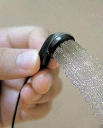 创意恶搞图片之花洒耳机分不清