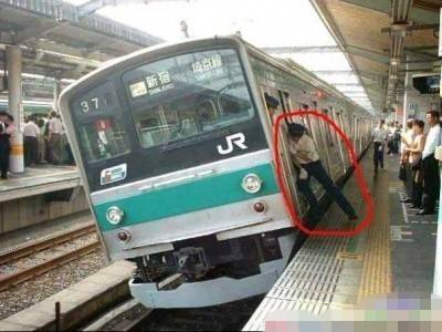 火爆男屌丝图片之谁更牛