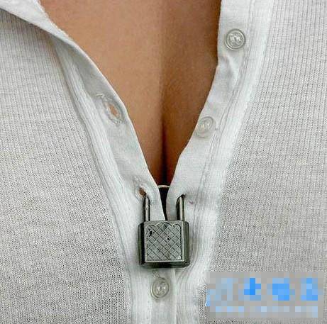 内涵搞笑邪恶图片之防止色狼