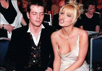 帅哥内涵图之忍不住多看了一下