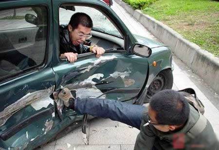 暴走雷人图片之传说中的无影脚