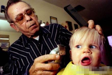 吓死宝宝了图片之手下留情