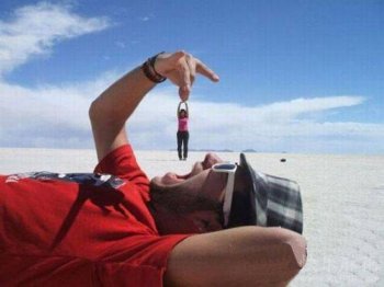 搞怪摄影图片之看我不吃了你