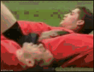 搞笑内涵动图之兄弟这是在球场