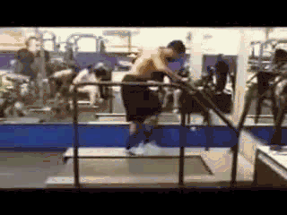 运动会搞笑动态图之自制跑步机