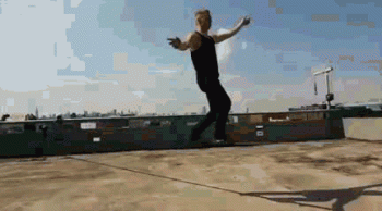 搞笑动态图片之牛叉的杂技人