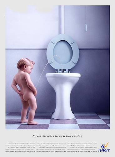 可爱宝宝搞笑图片之如厕高难度