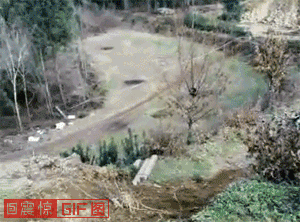 经典搞笑gif图之新买的摩托车