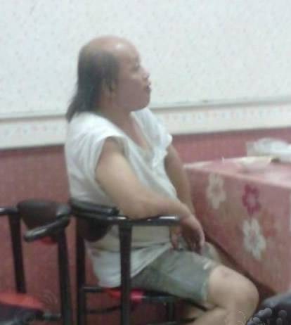 恶搞图片大全 餐馆内惊现火云邪神