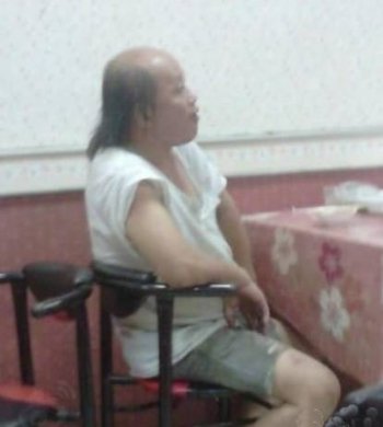 恶搞图片大全 餐馆内惊现火云邪神